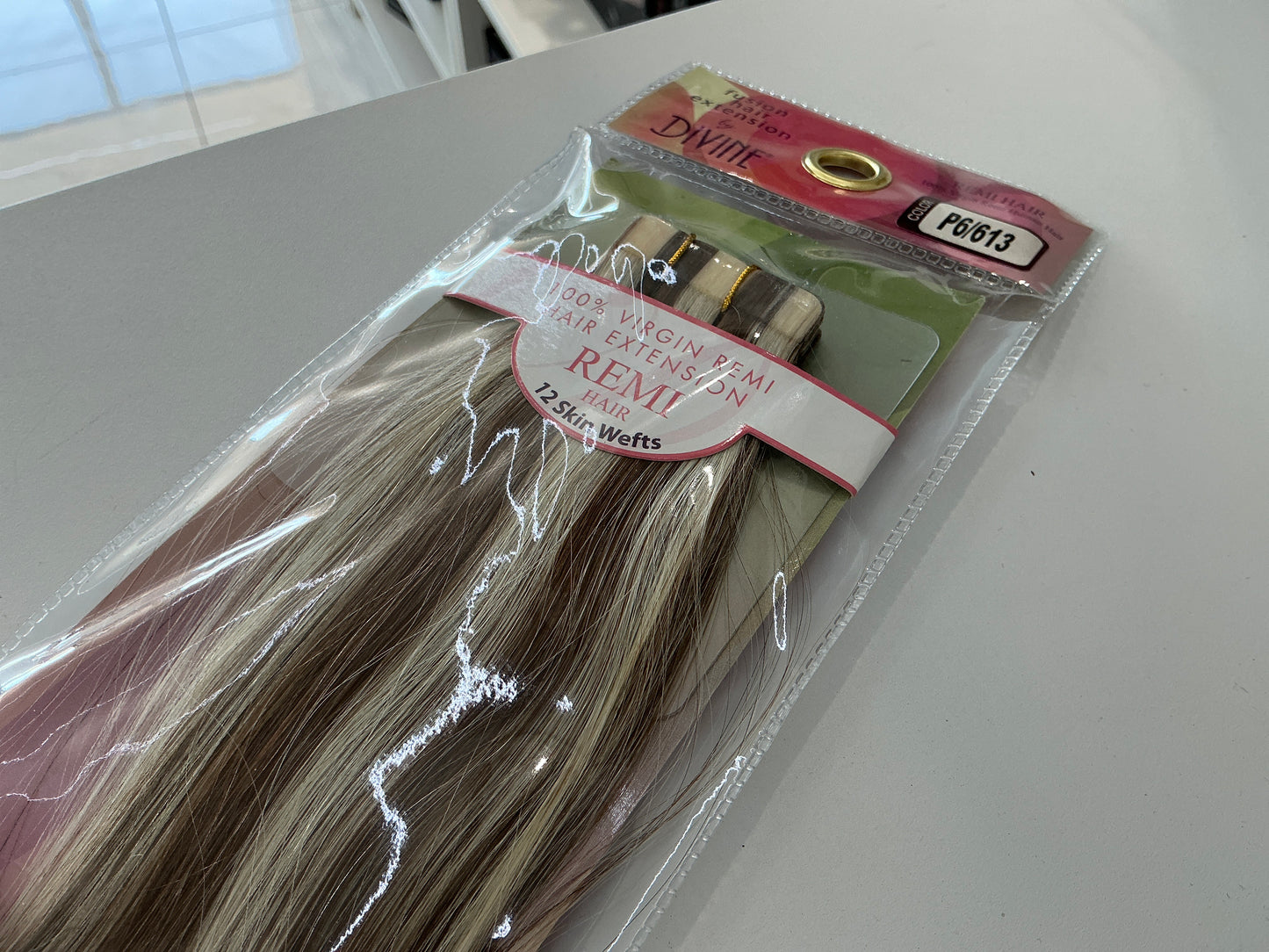 REMI HAIR SKIN WEFT P6/613 18“