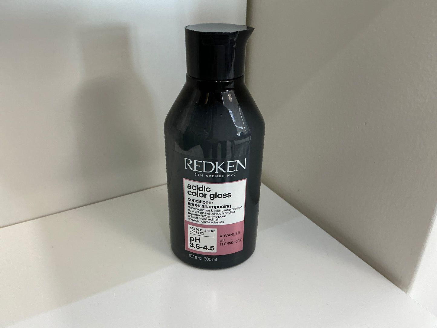 Redken acidic color gloss Conditioner
